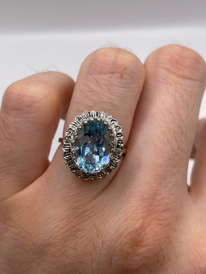 9ct gold topaz and diamond ring