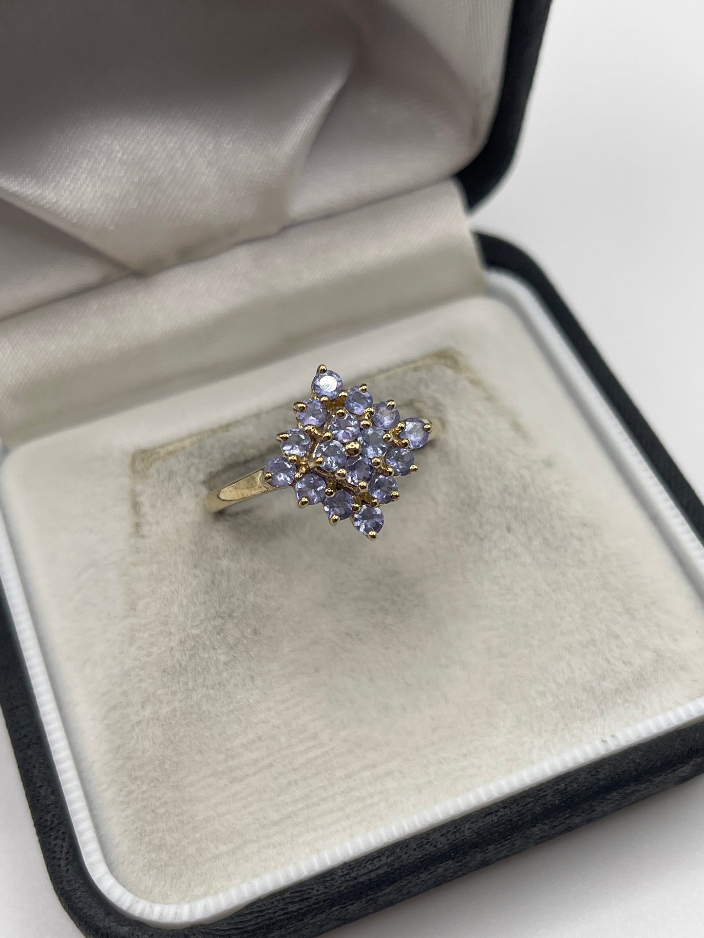 9ct gold tanzanite cluster ring