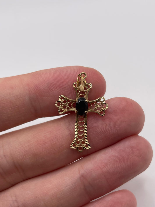 9ct gold garnet cross pendant