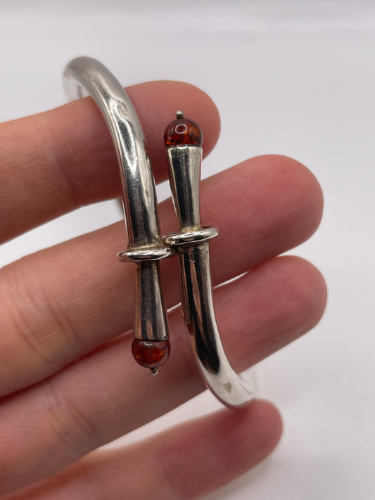 Silver amber bangle