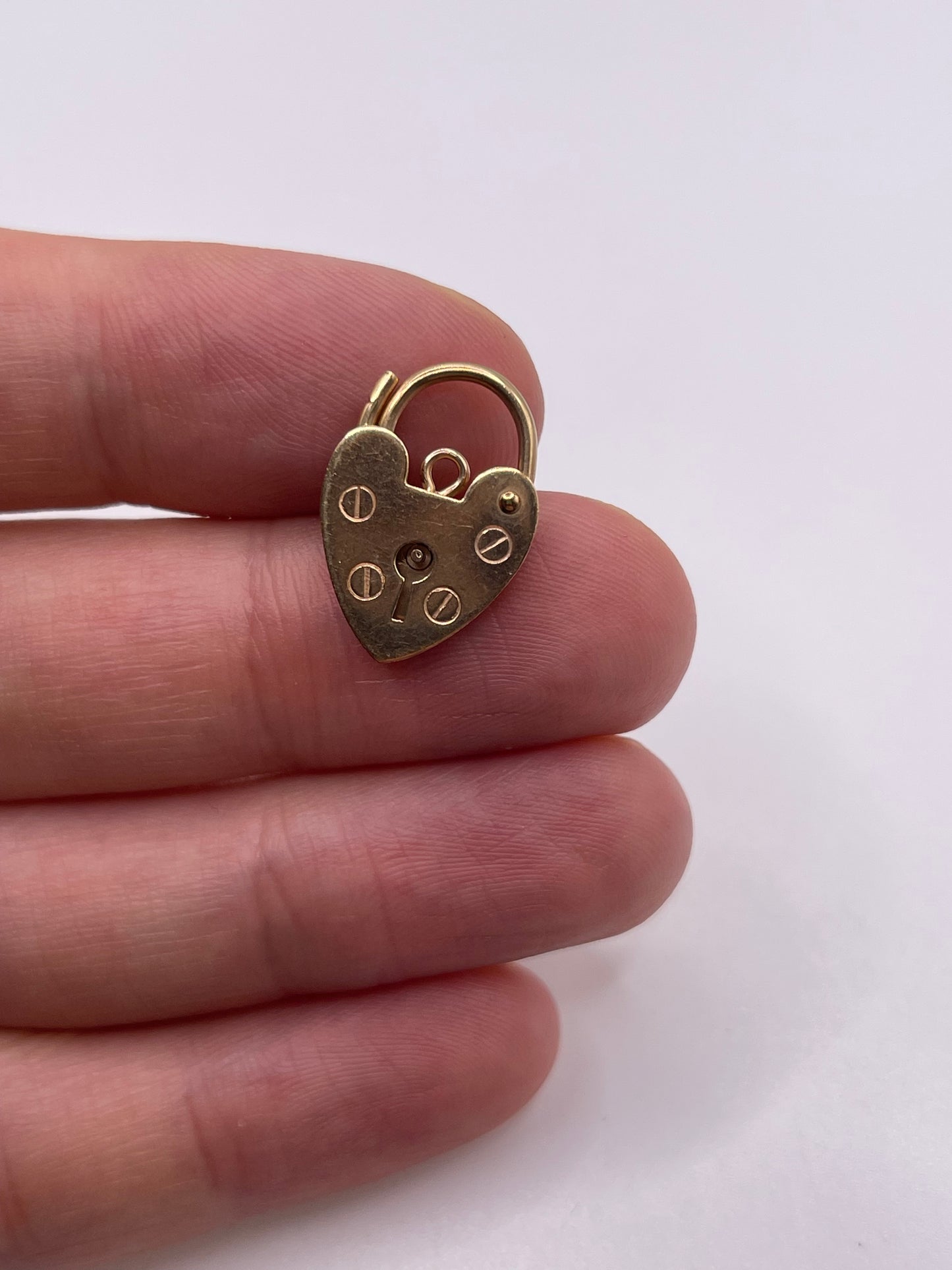 9ct gold padlock 12