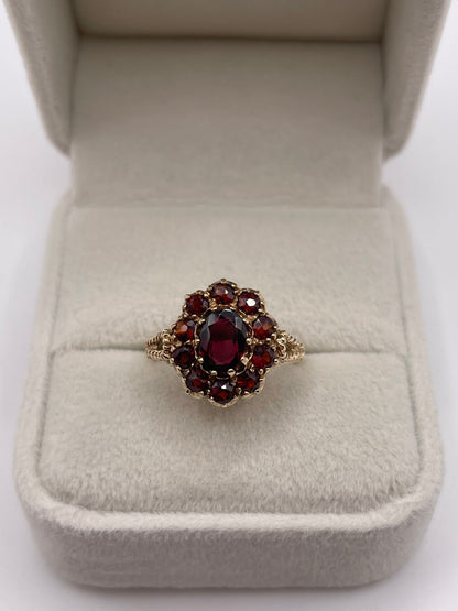 9ct gold garnet cluster ring