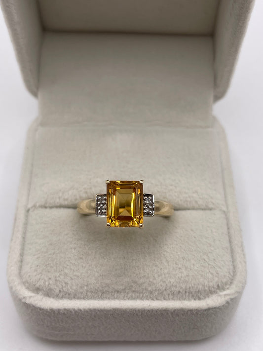 9ct gold citrine and diamond ring
