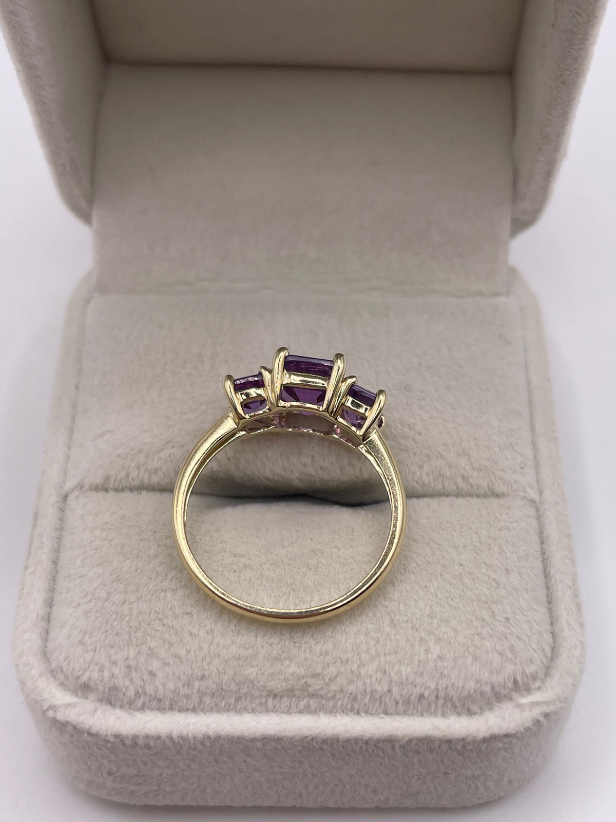9ct gold amethyst ring