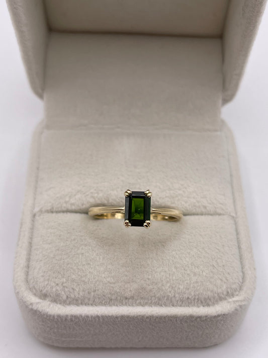 9ct gold diopside ring