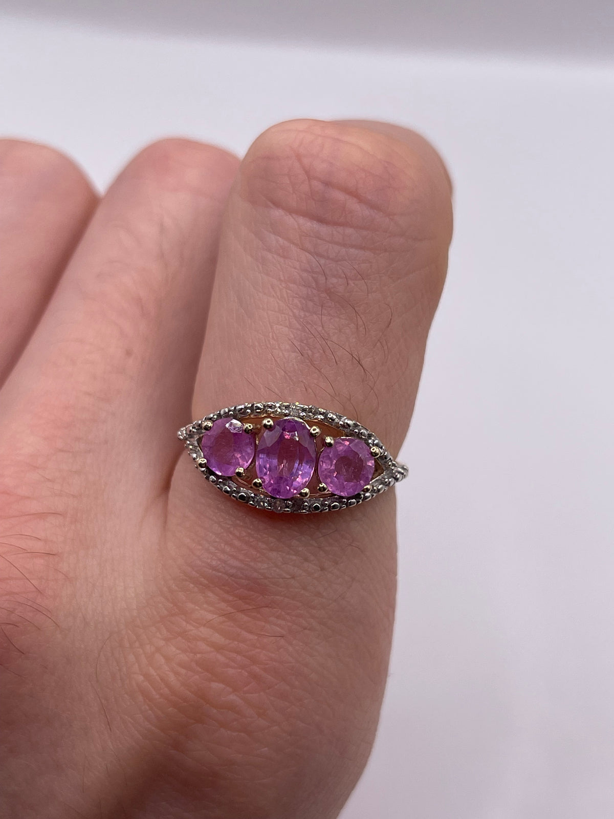 9ct gold pink sapphire and diamond ring