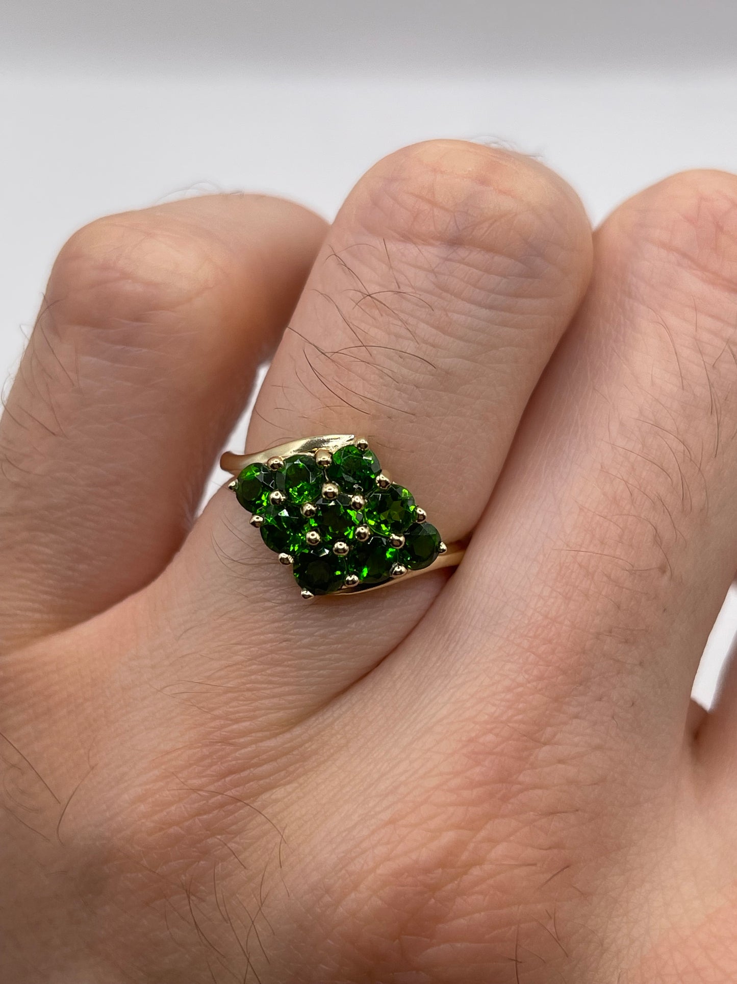 9ct gold diopside cluster ring
