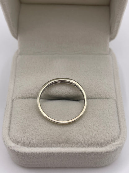 9ct white gold diamond ring