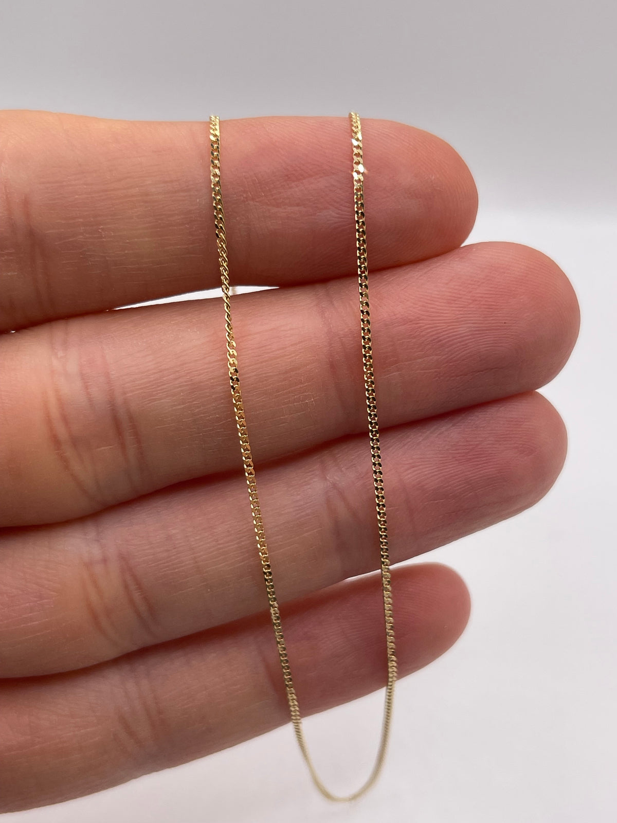 9ct gold chain 610
