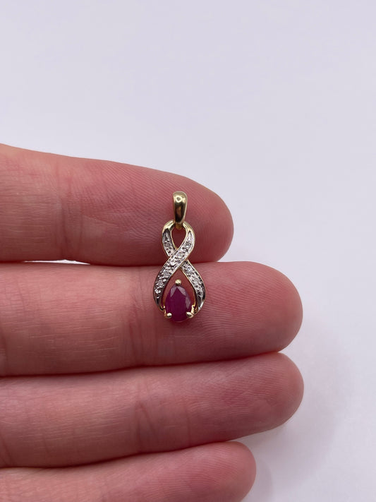 9ct gold ruby and diamond pendant