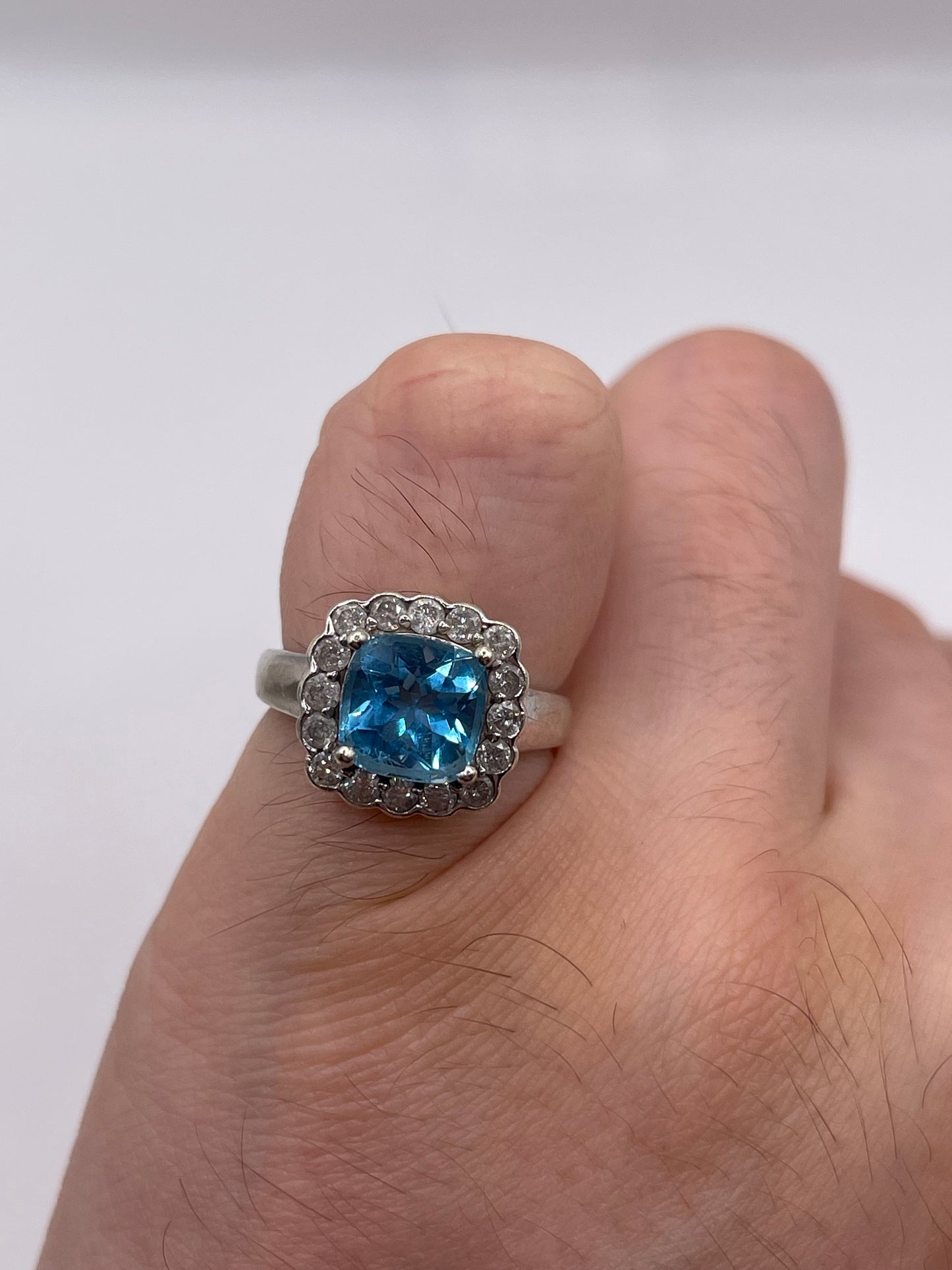 9ct white gold topaz and diamond ring
