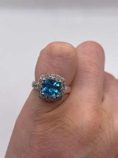 9ct white gold topaz and diamond ring
