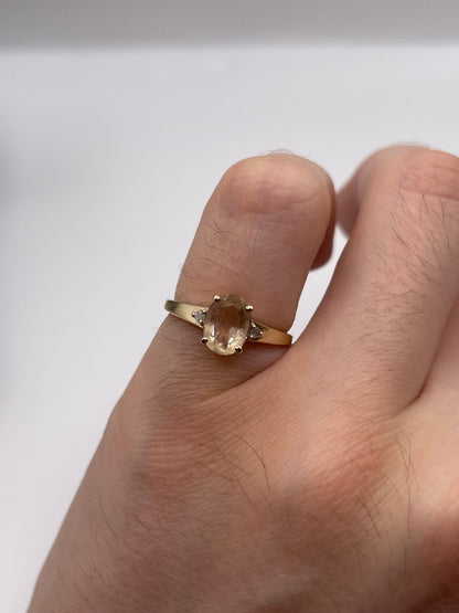 9ct gold quartz and diamond ring