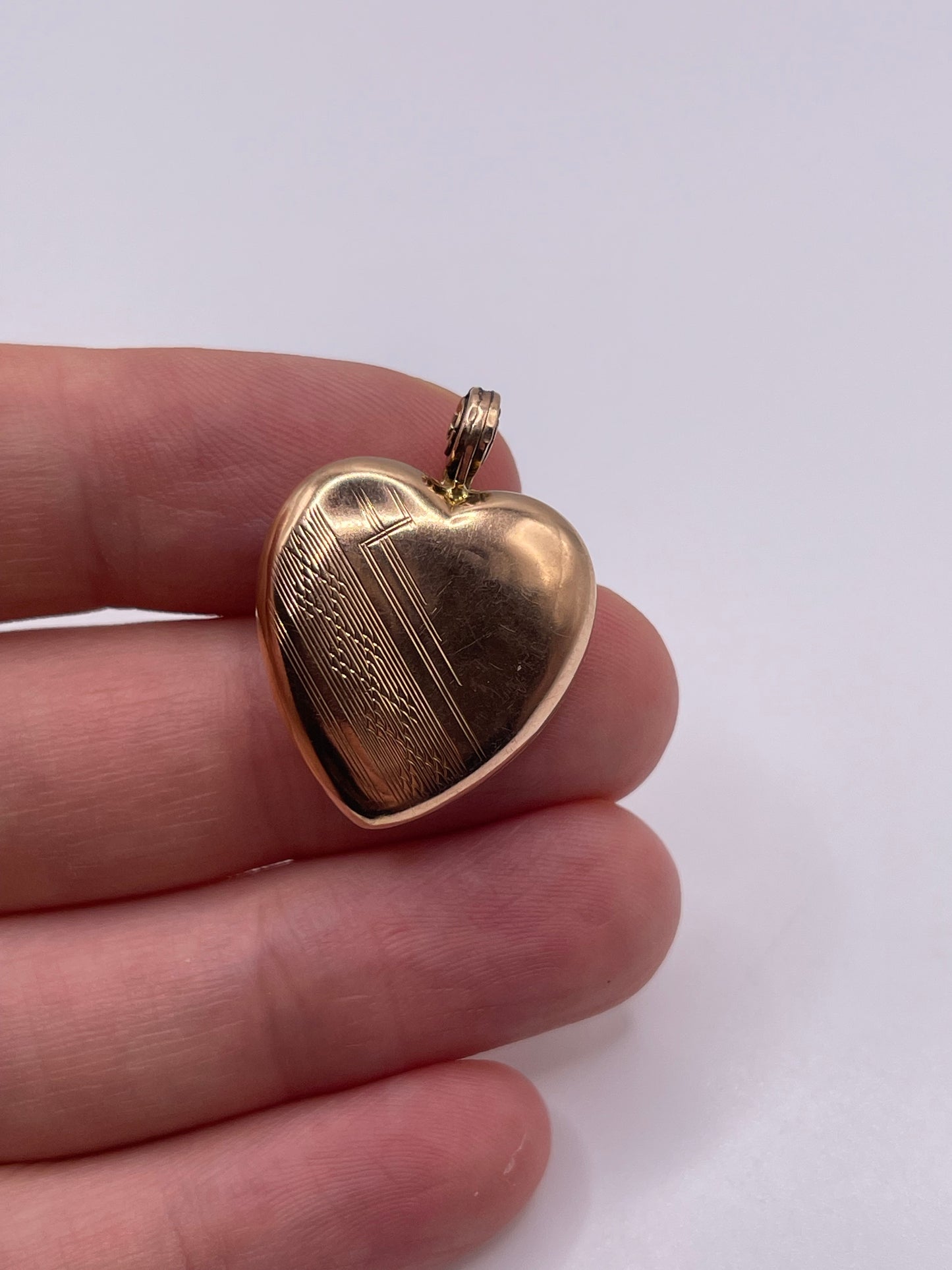 9ct rose gold heart locket pendant