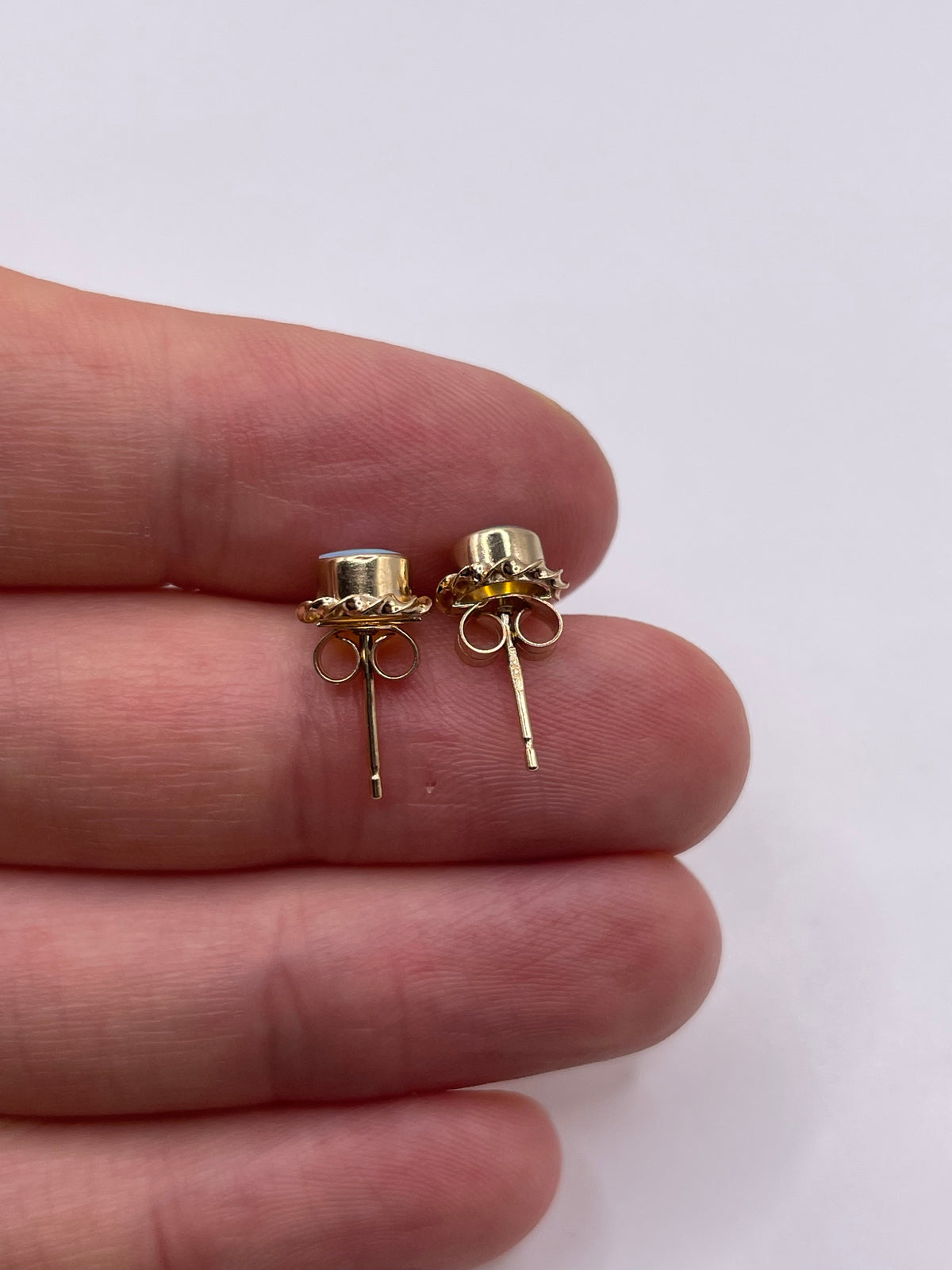 9ct gold opal earrings