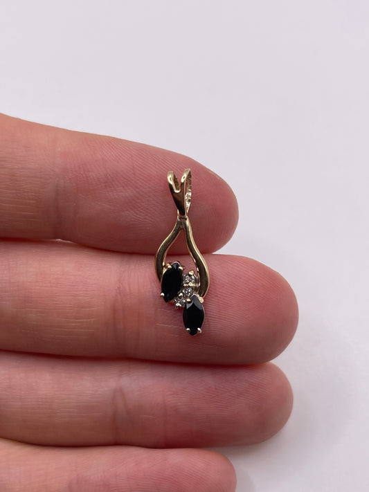 9ct gold sapphire and diamond pendant