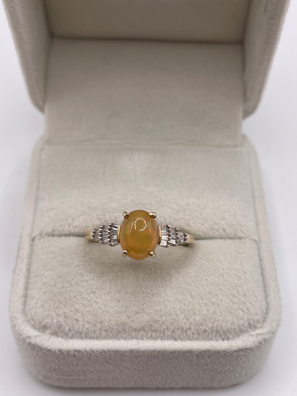 9ct gold opal and diamond ring