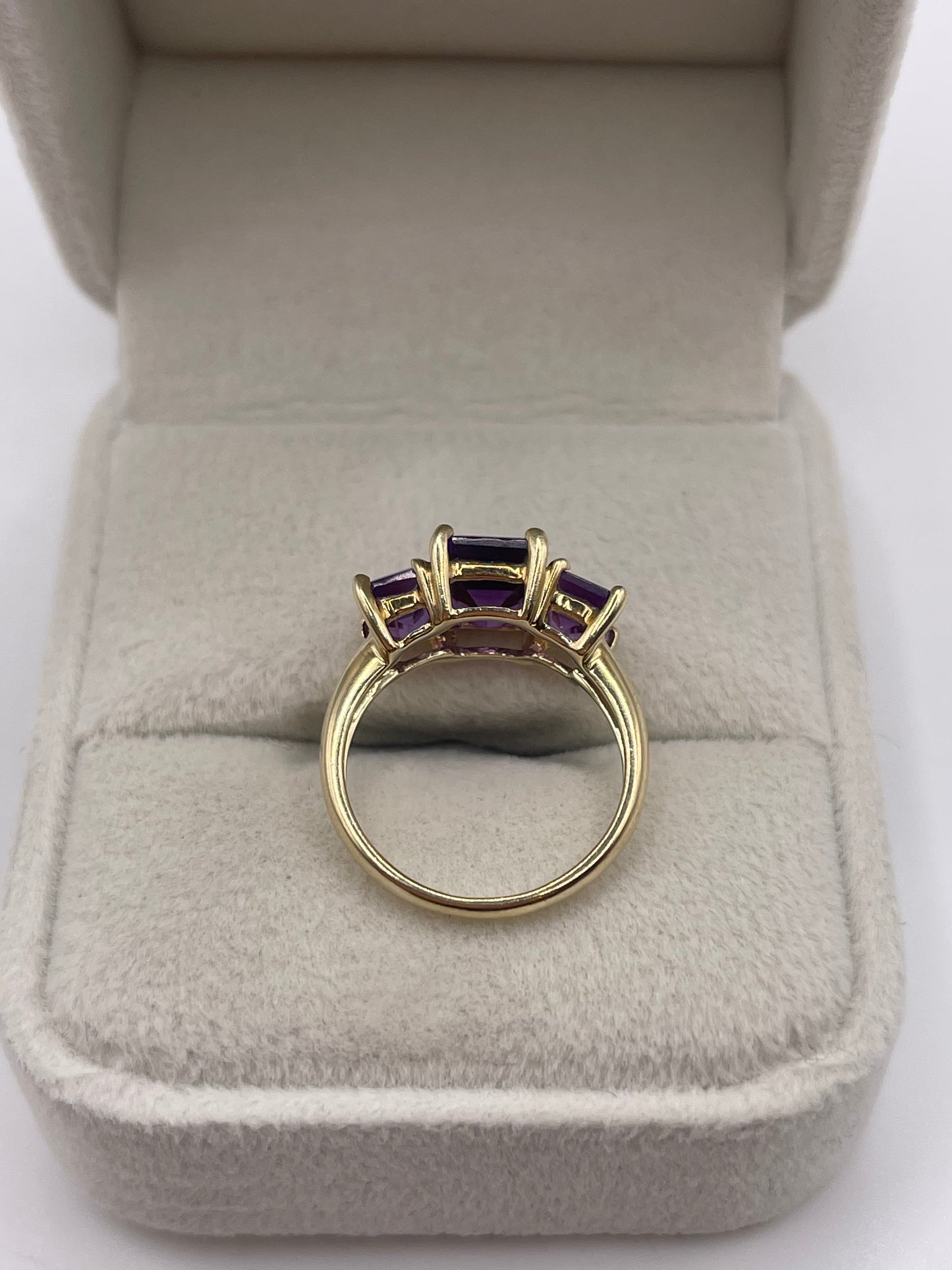 9ct gold amethyst ring