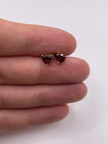 9ct gold garnet earrings