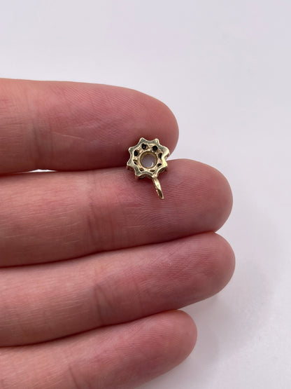 9ct gold opal and sapphire pendant