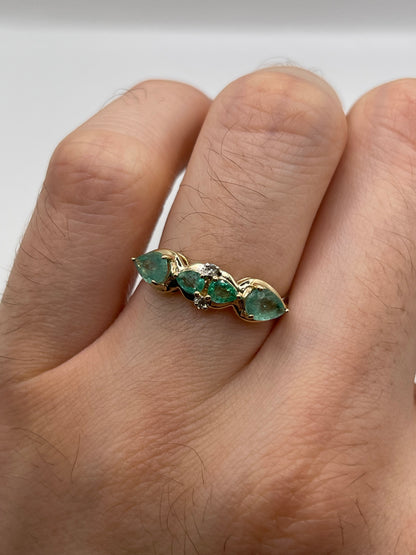 9ct gold emerald and diamond ring