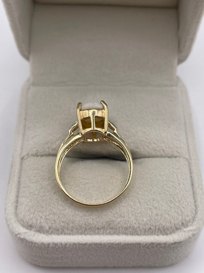 9ct gold opal and diamond ring