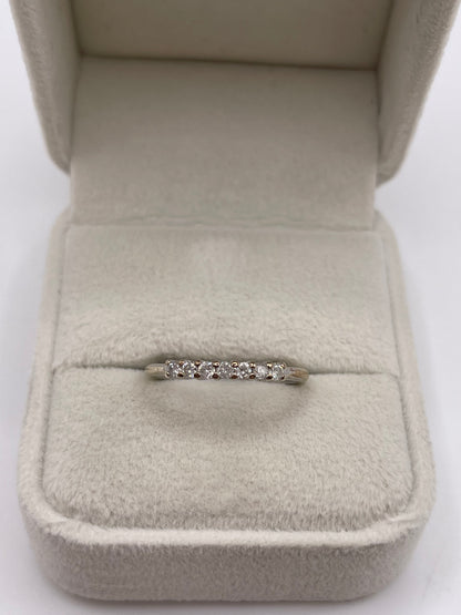 9ct white gold diamond ring