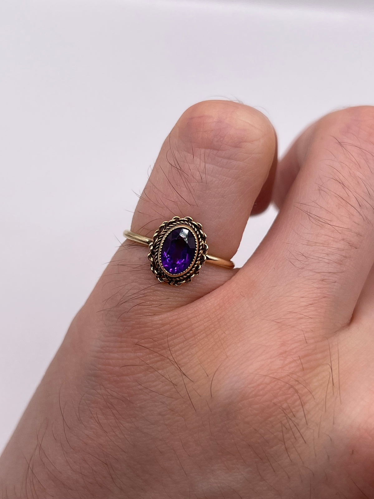 9ct gold amethyst ring