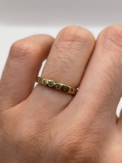 9ct gold diamond ring