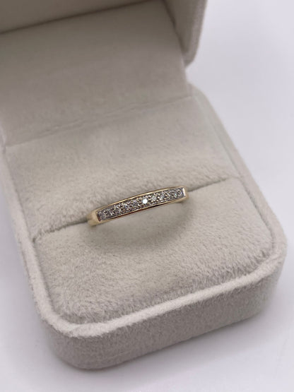 9ct gold diamond ring