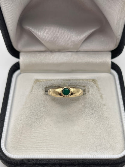 9ct gold green agate gypsy ring