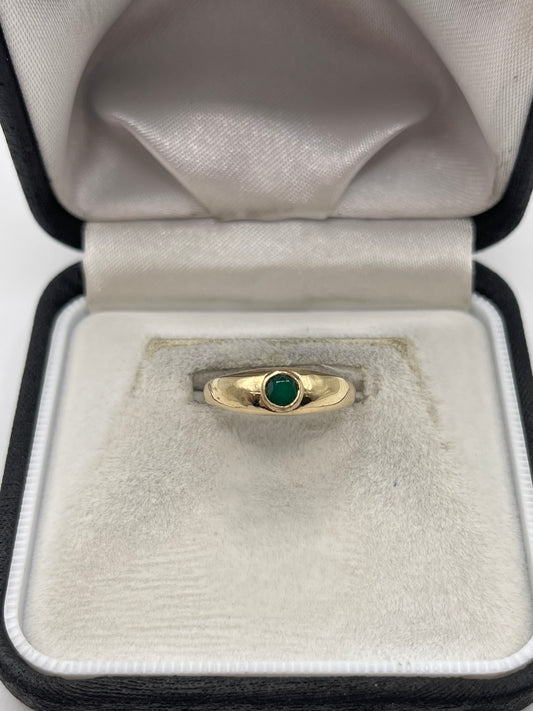 9ct gold green agate gypsy ring