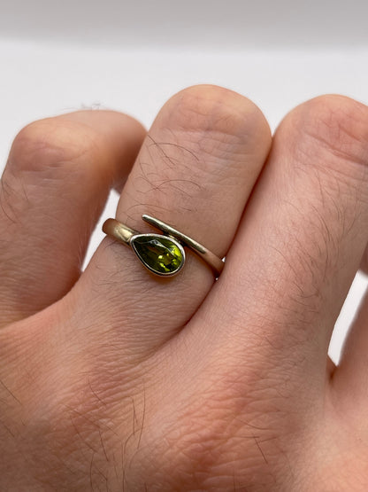 Silver peridot ring