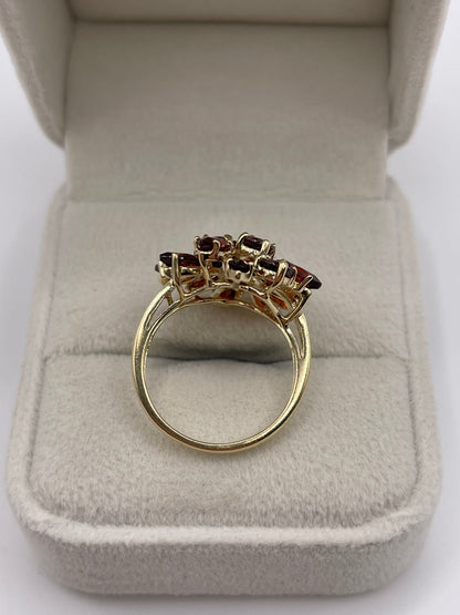 9ct gold garnet cluster ring