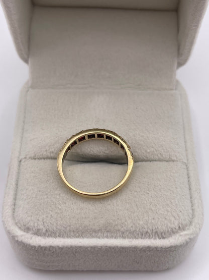9ct gold garnet ring