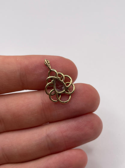 9ct gold topaz pendant