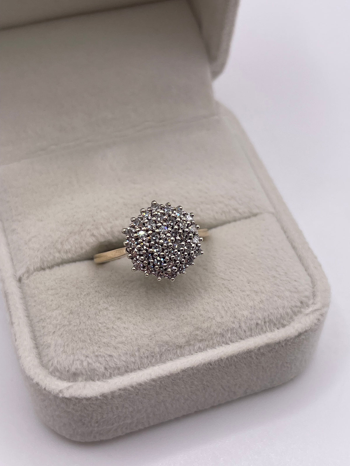 9ct gold diamond cluster ring