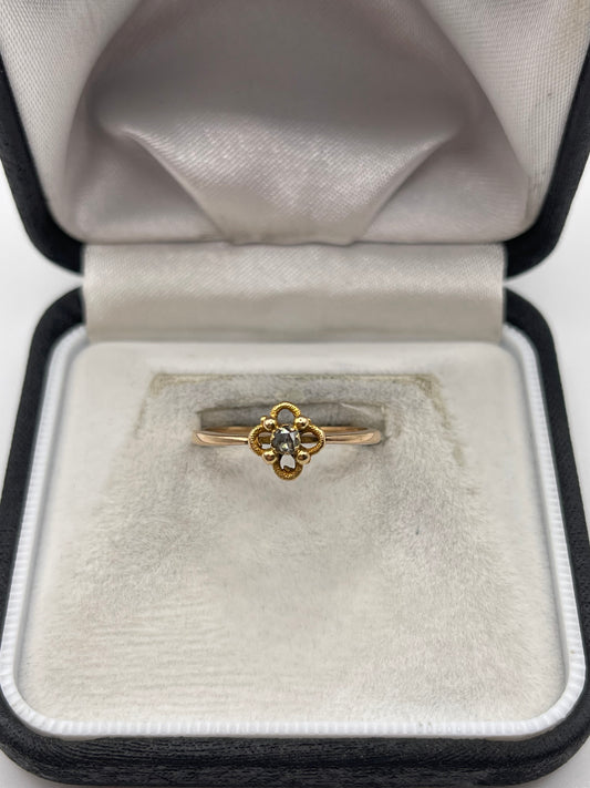 Antique 9ct gold diamond ring