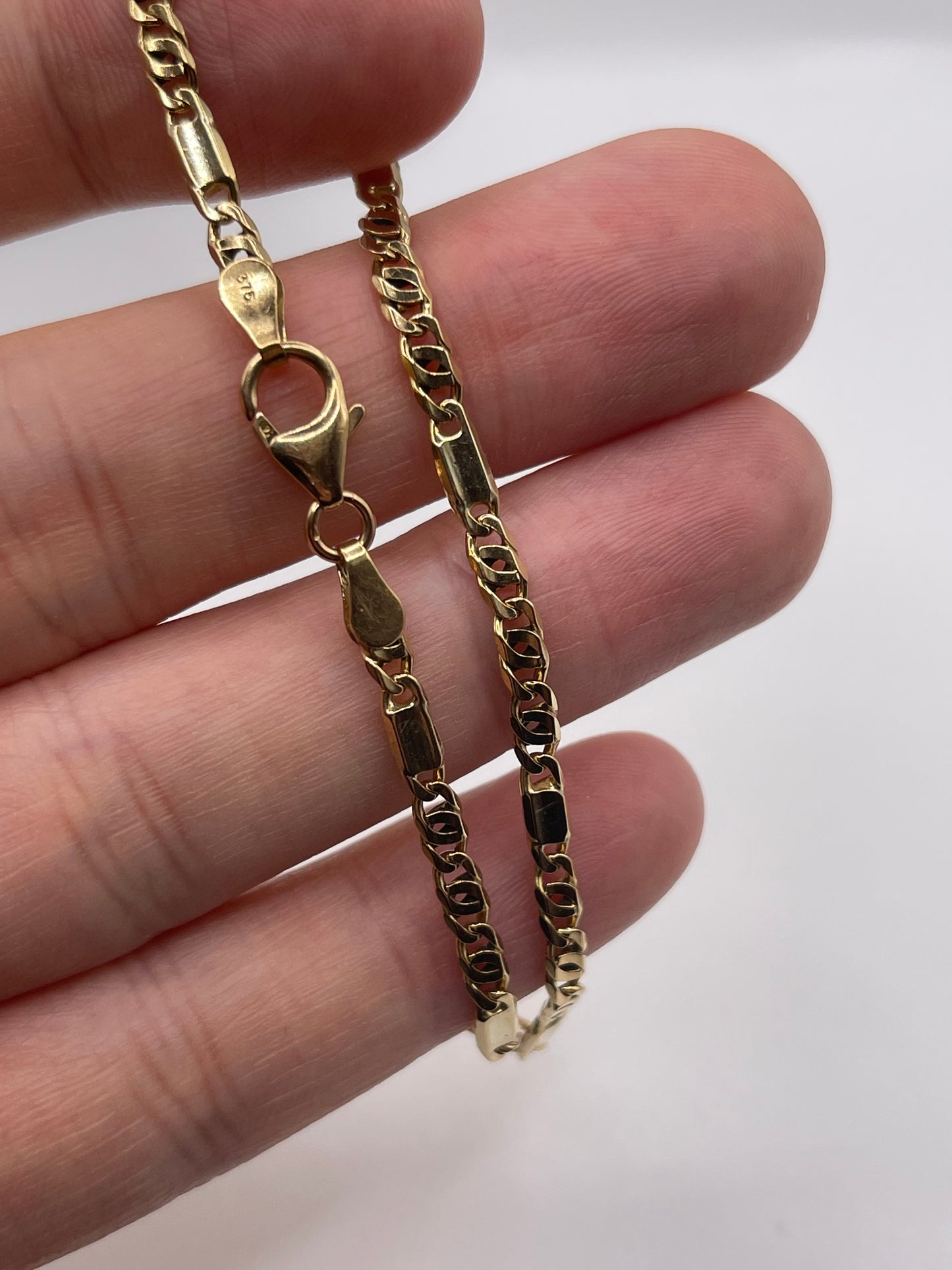 9ct gold bracelet