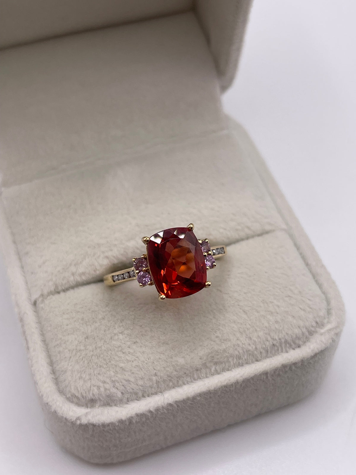 9ct gokd quartz, pink topaz and diamons ring