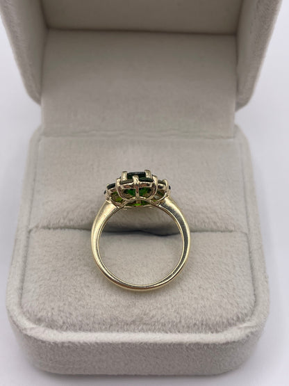 9ct gold diopside and quartz cluster ring