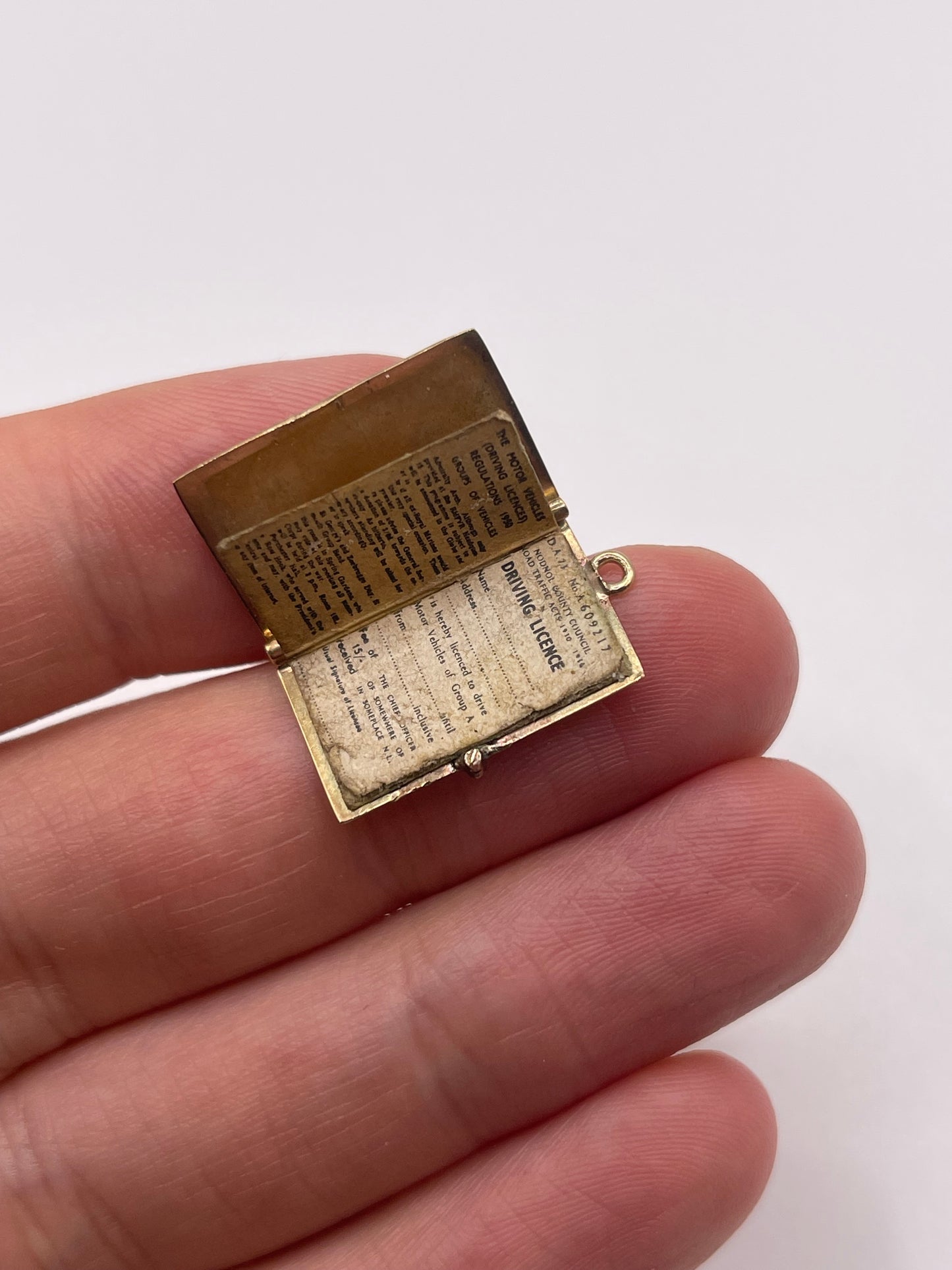 9ct gold driving licence charm