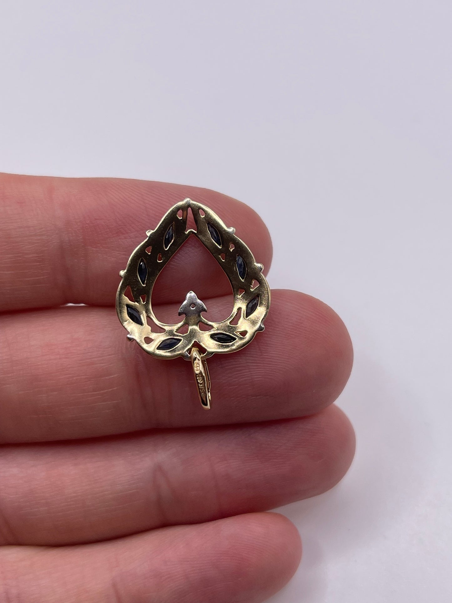 9ct gold sapphire and diamond heart pendant