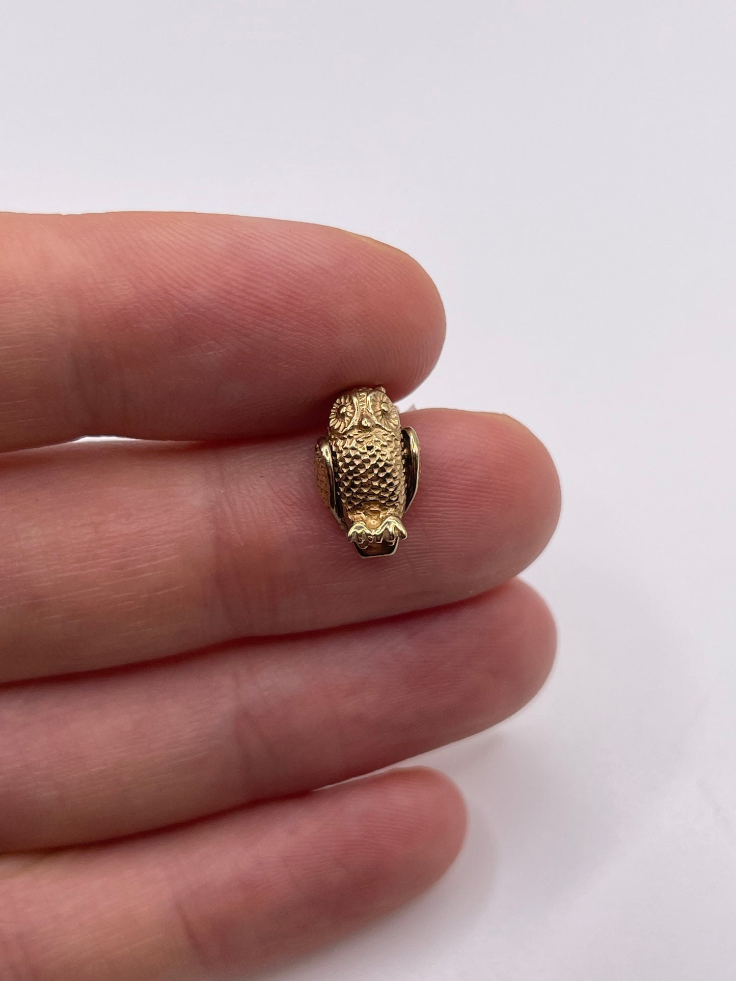 9ct gold owl charm