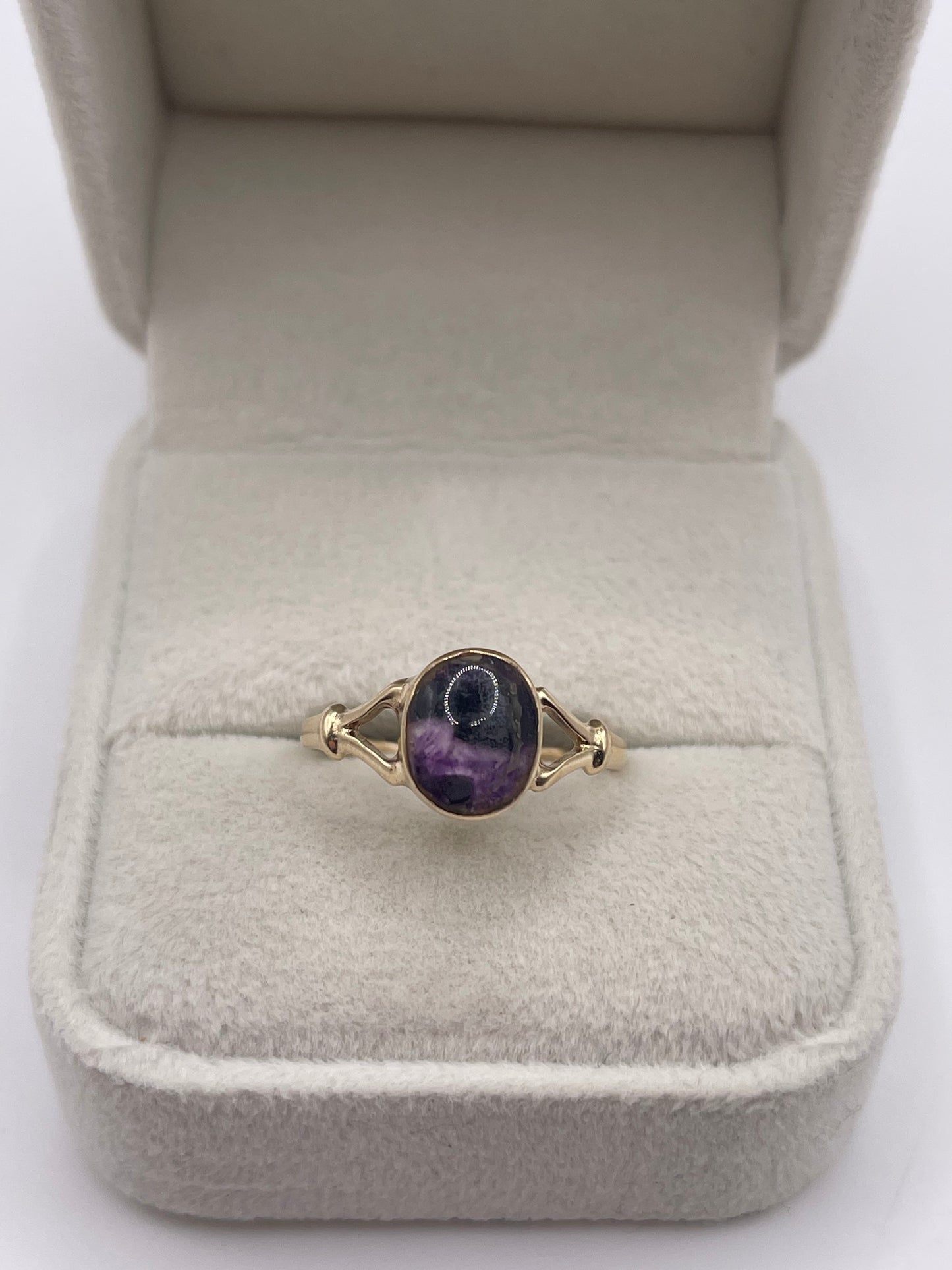9ct gold blue John ring