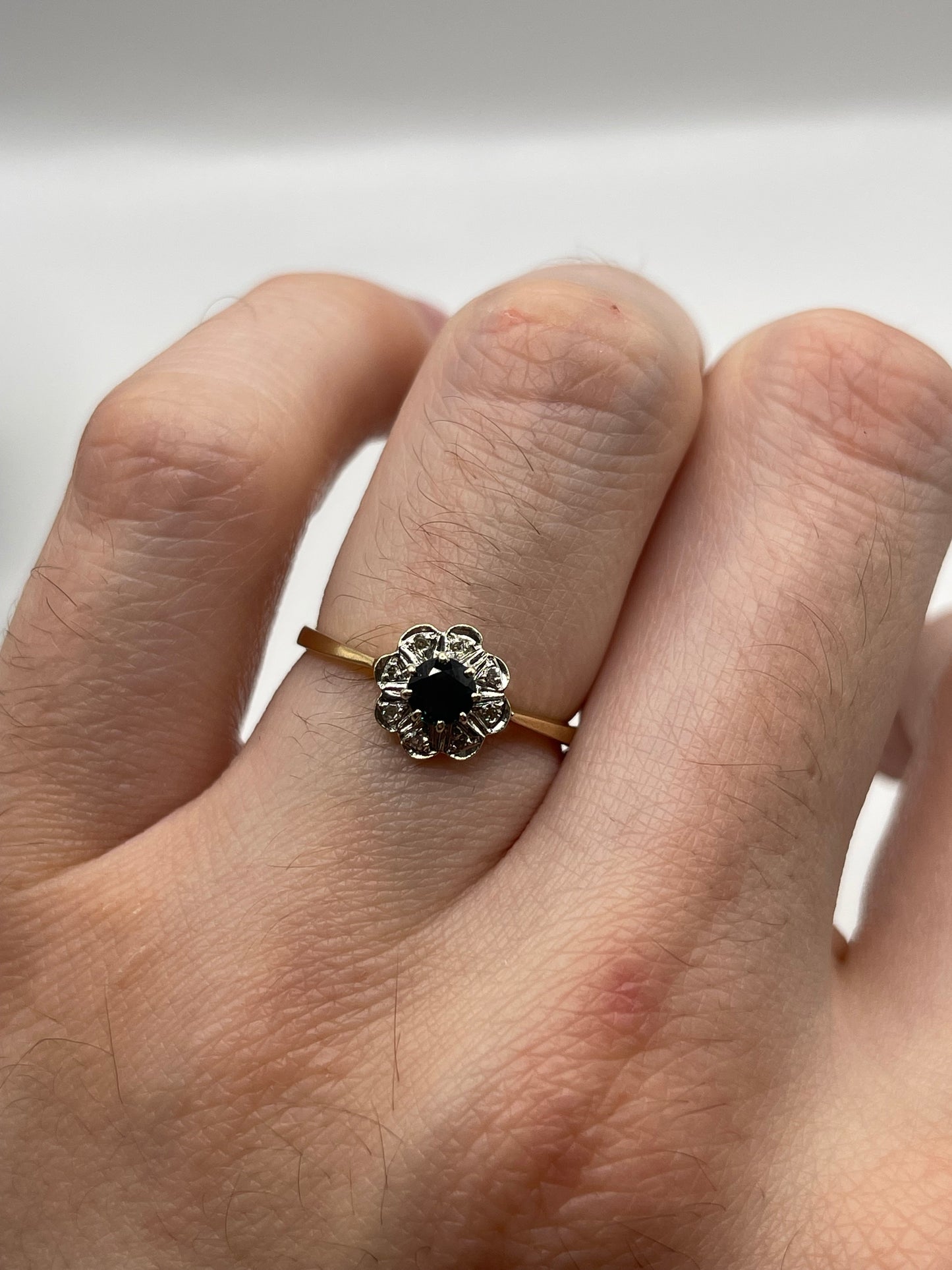 9ct gold sapphire and diamond ring
