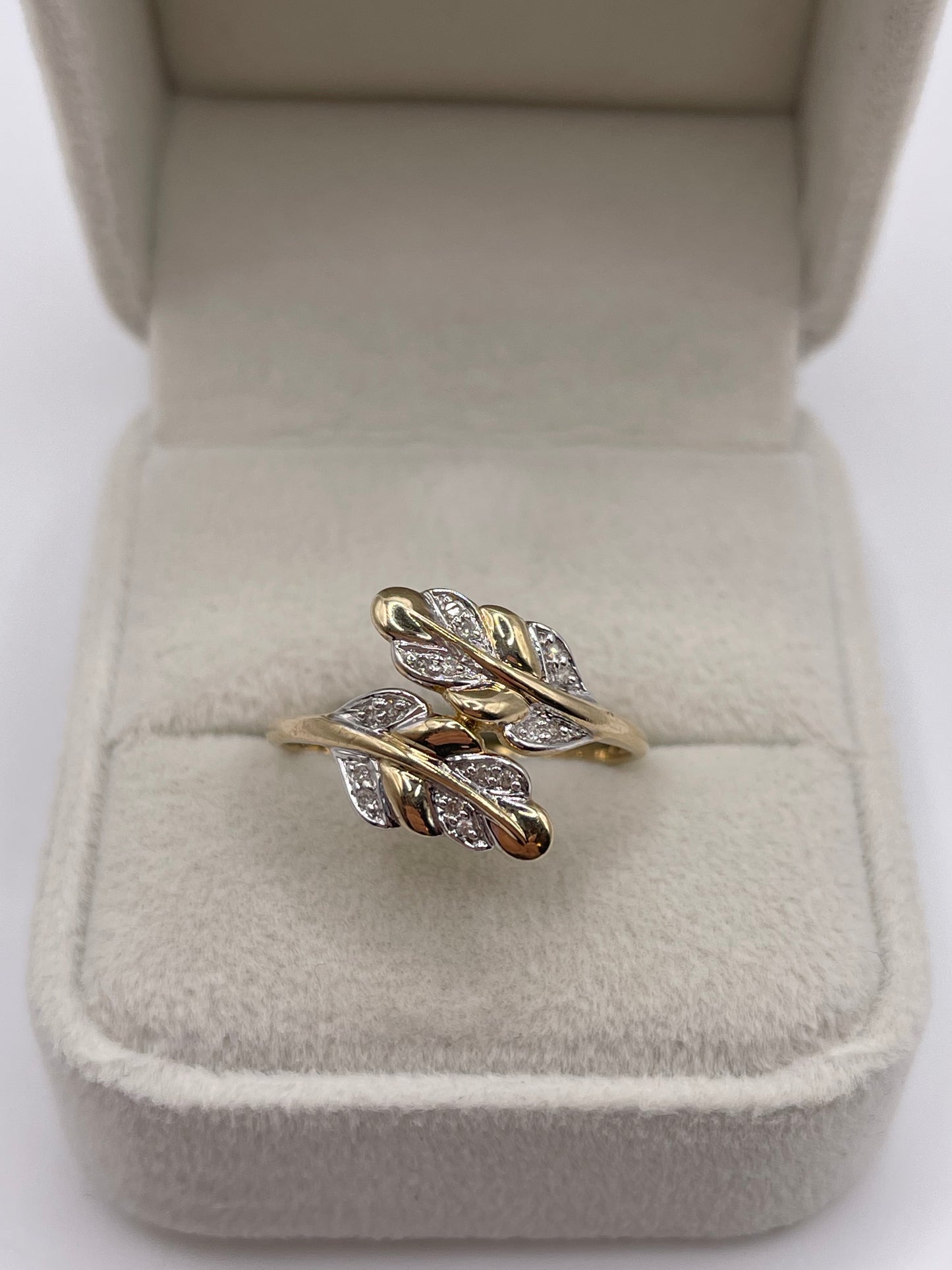9ct gold diamond leaf ring