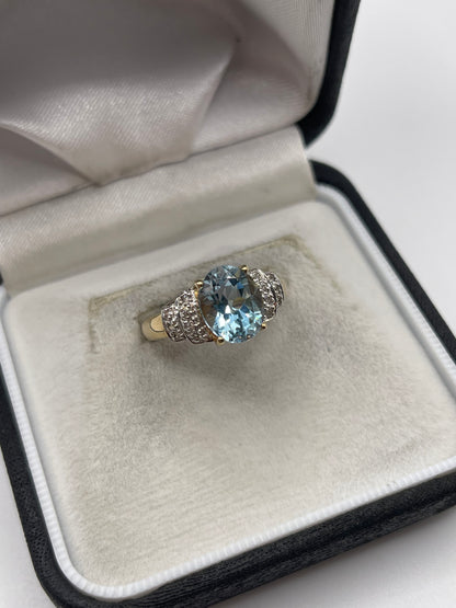 9ct gold aquamarine and diamond ring
