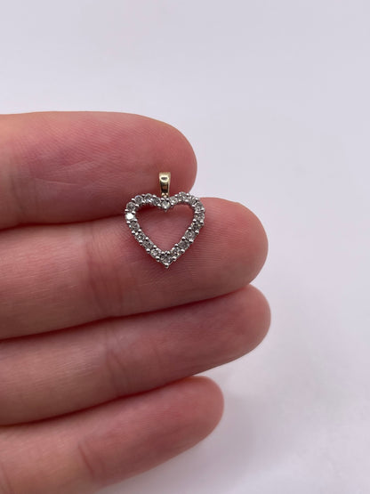9ct gold diamond heart pendant