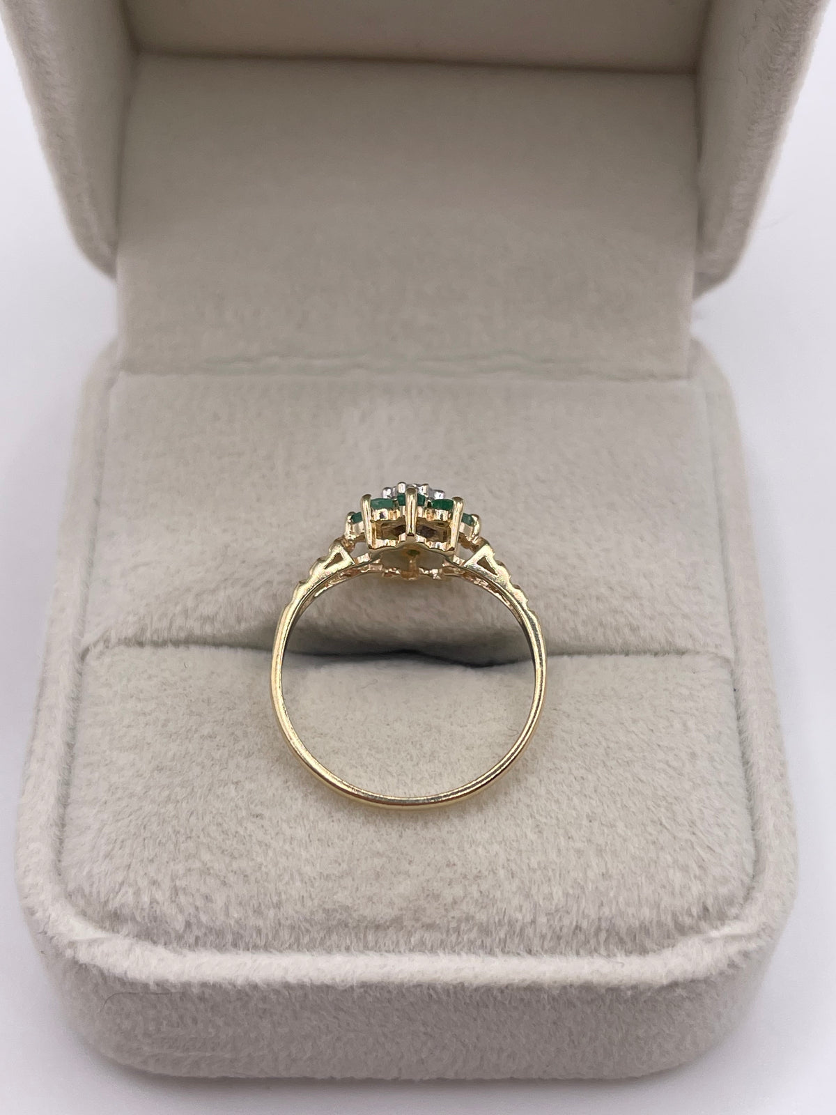 9ct gold emerald and diamond ring